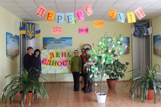 676